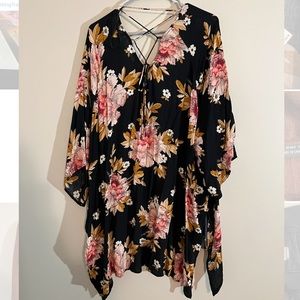 Billabong floral kimono